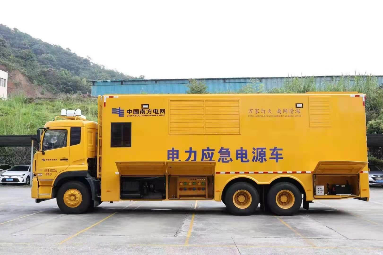 阿拉山口安康大型柴油发电机发电车UPS电源出租租赁